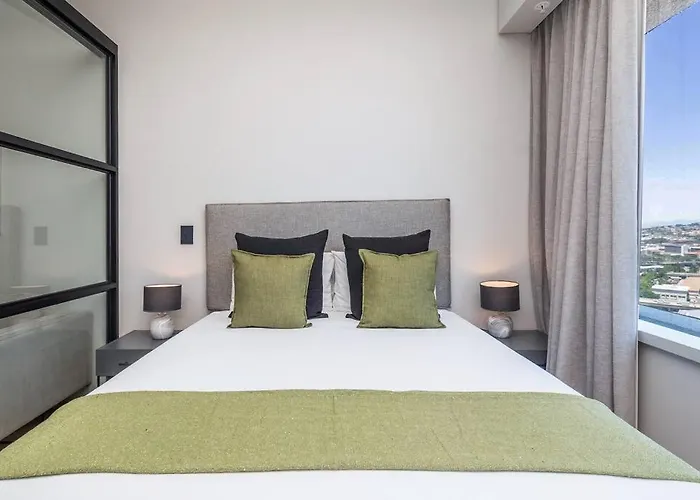 Spacious One Bed City Apartment